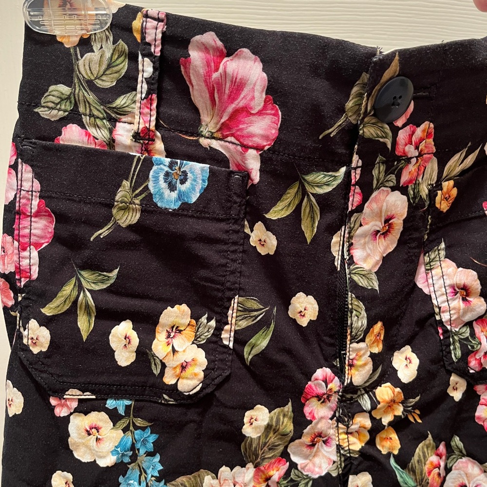 Anthropologie Black Floral Women’s Bottoms - Picture 2 of 5